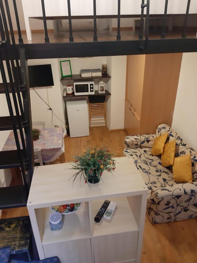 Apartamento Casa Trevi 11 *